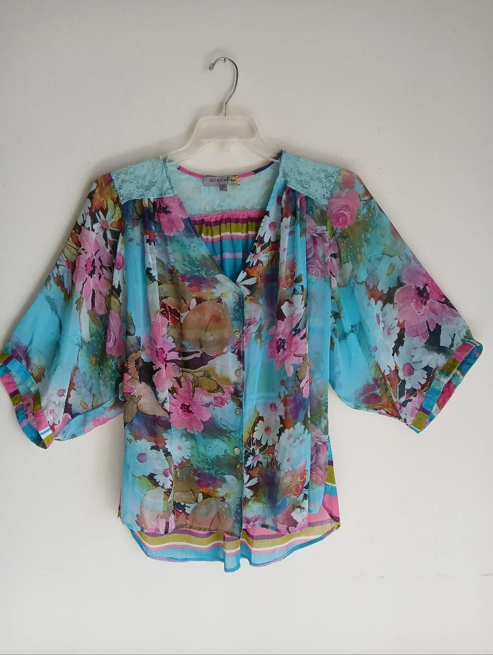 Figuero & Flower Blouse Size XL Lace Shoulder Sheer